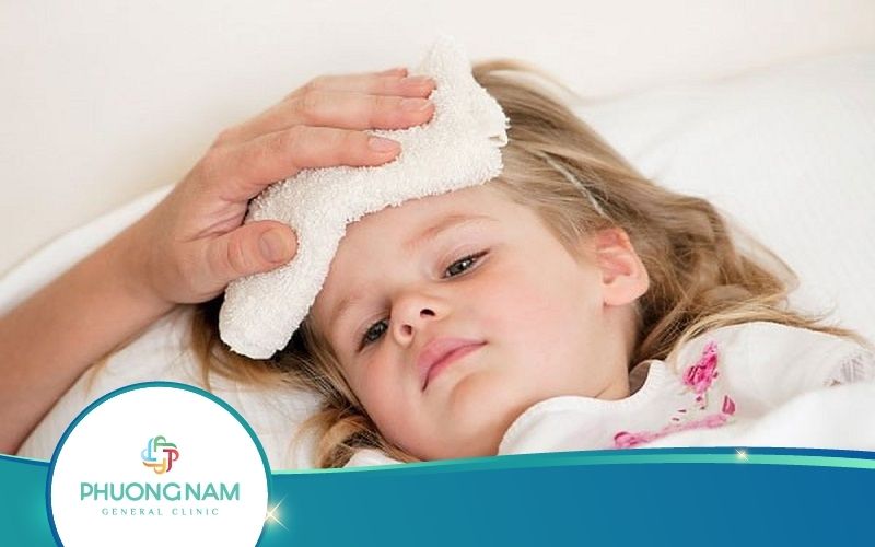 Phải Làm Sao Khi Bé Nóng Đầu Nhưng Không Sốt?