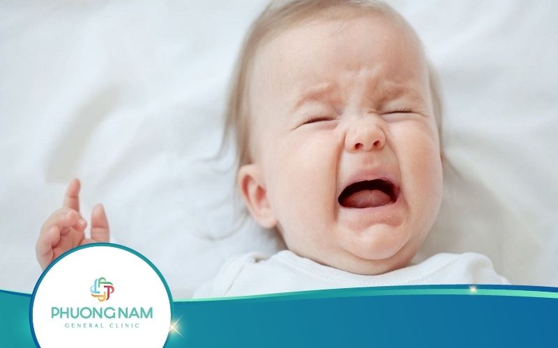 [Chú Ý] Cách Xử Lý Khi Trẻ Sơ Sinh Bị Nóng Trong Người