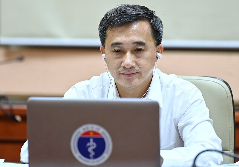 Giáo sư Trần Văn Thuấn nhấn mạnh không có loại vaccine nào hiệu quả 100% nên người dân cần tuân thủ nguyên tắc 5K
