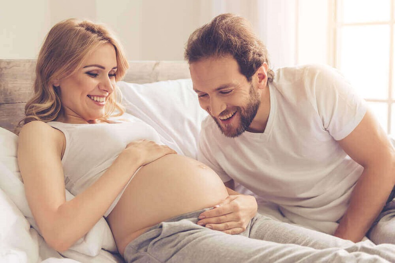Ba tháng giữa và ba tháng cuối khi mang thai có được quan hệ không?