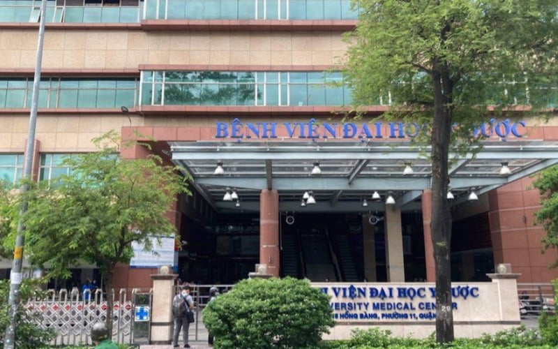 Khoa Mắt - Bệnh viện Đại học Y Dược TP. Hồ Chí Minh ứng dụng nhiều trang thiết bị hiện đại nhằm phát hiện sớm