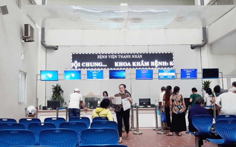 Quầy đăng ký và làm thủ tục khám Bệnh viện Thanh Nhàn