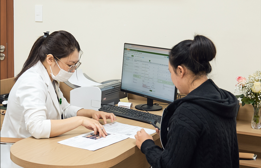 Bác sĩ tư vấn