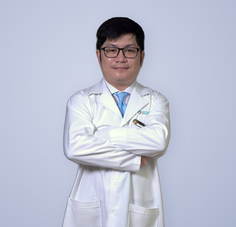Bác sĩ Trần Quốc Toản